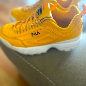 FILA disrupter , woman size8, yellow/gold